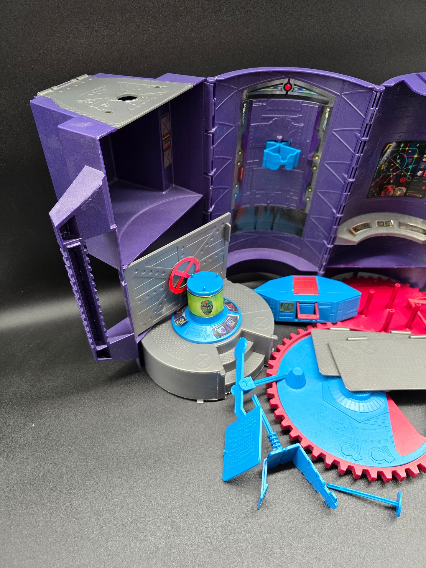 X-Men Headquarters Playset 1995 Toybiz (Open)