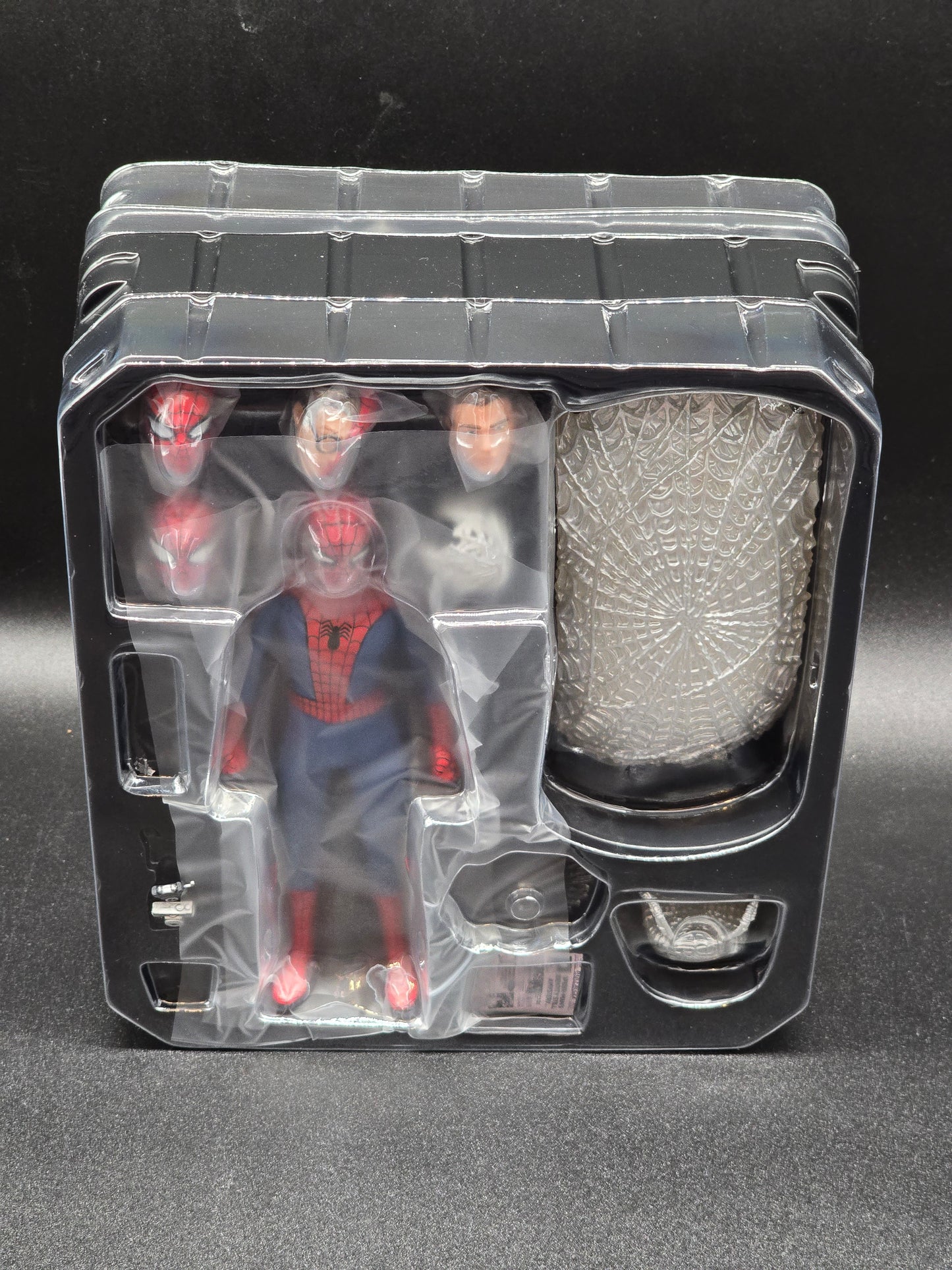 The Amazing Spider-Man One:12 Collective Deluxe Edition Action Figure