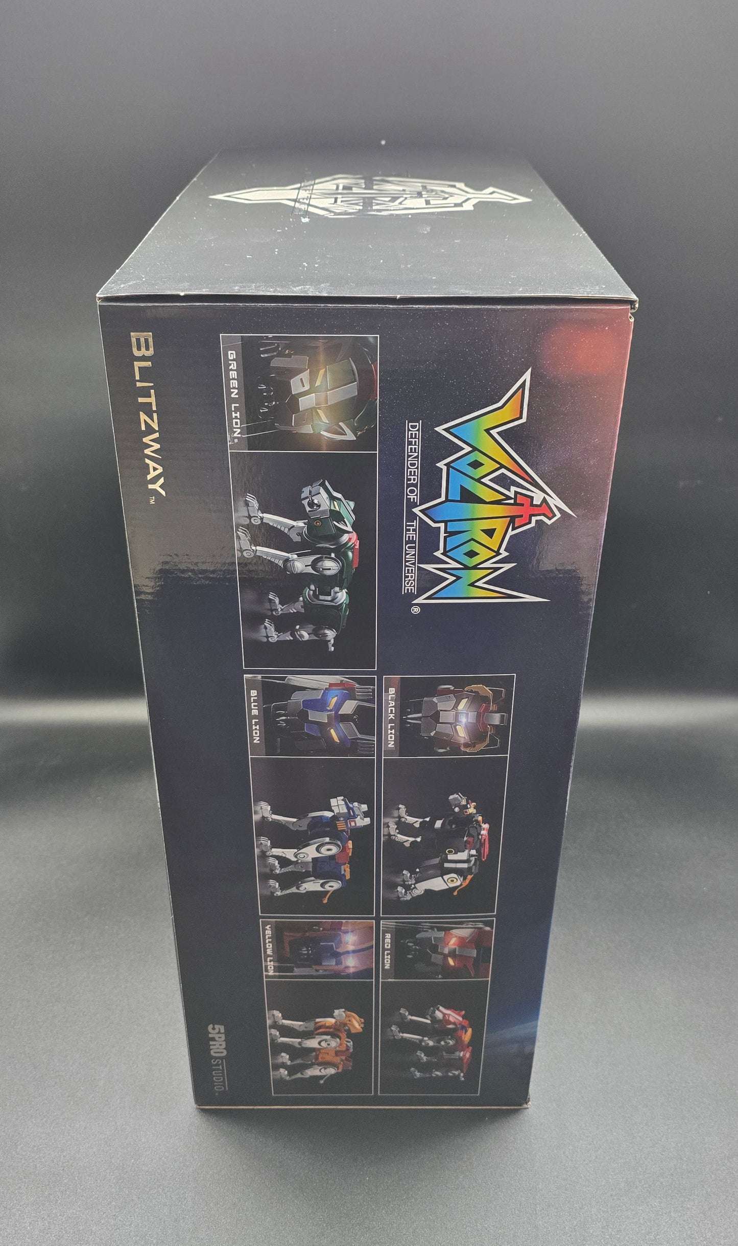 Carbotix Series Figures - Voltron