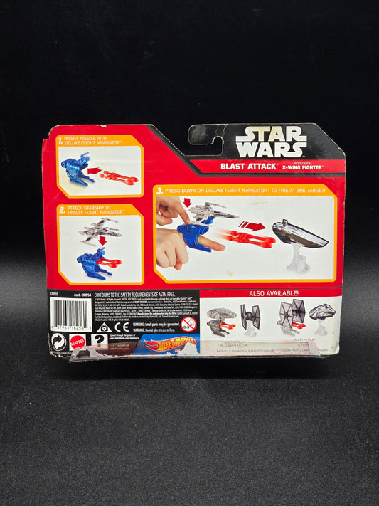Blast Attack X-Wing Fighter Battle Damaged Star Wars 2015 Mattel Hot Wheels (open)