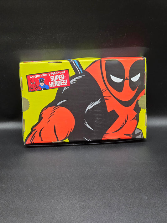 Deadpool 8" Legendary Marvel Super Heroes Limited Edition Collector Set