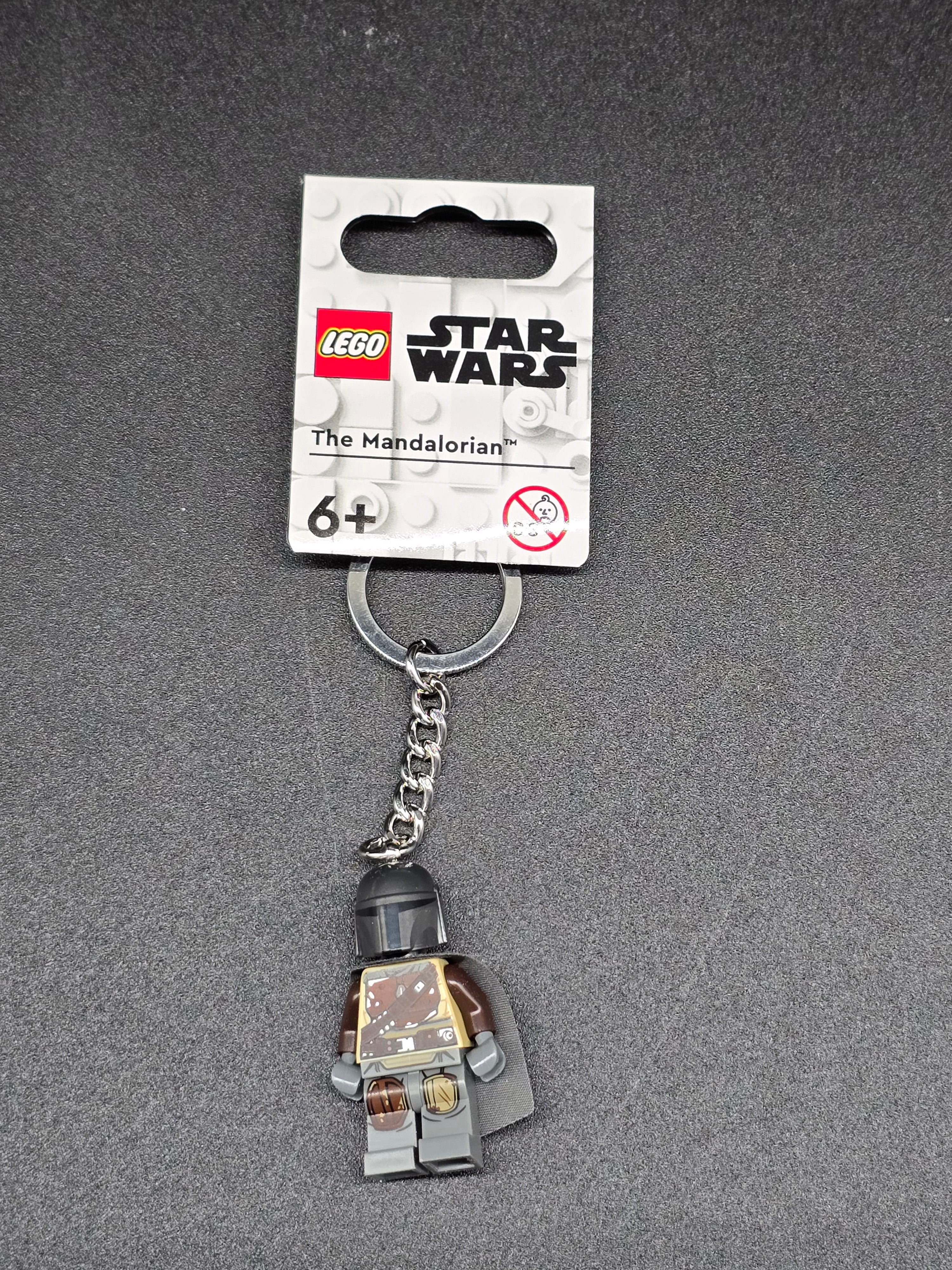 Mandalorian Lego minifigure keychain