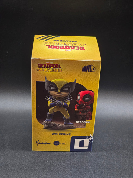 Wolverine Deadpool and Wolverine MiniCo Statue Iron Studios Marvel