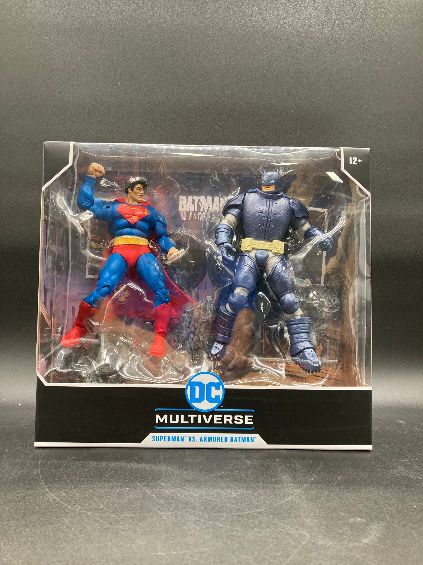 Superman VS Armored Batman DC Multiverse McFarlane Toys Batman: The Dark Knight Returns Figure Set 2022