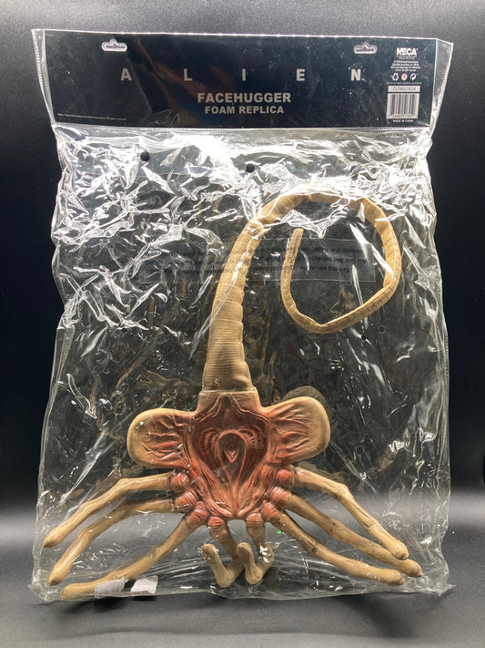 ALIENS Life-Size Facehugger NECA Collectible Prop