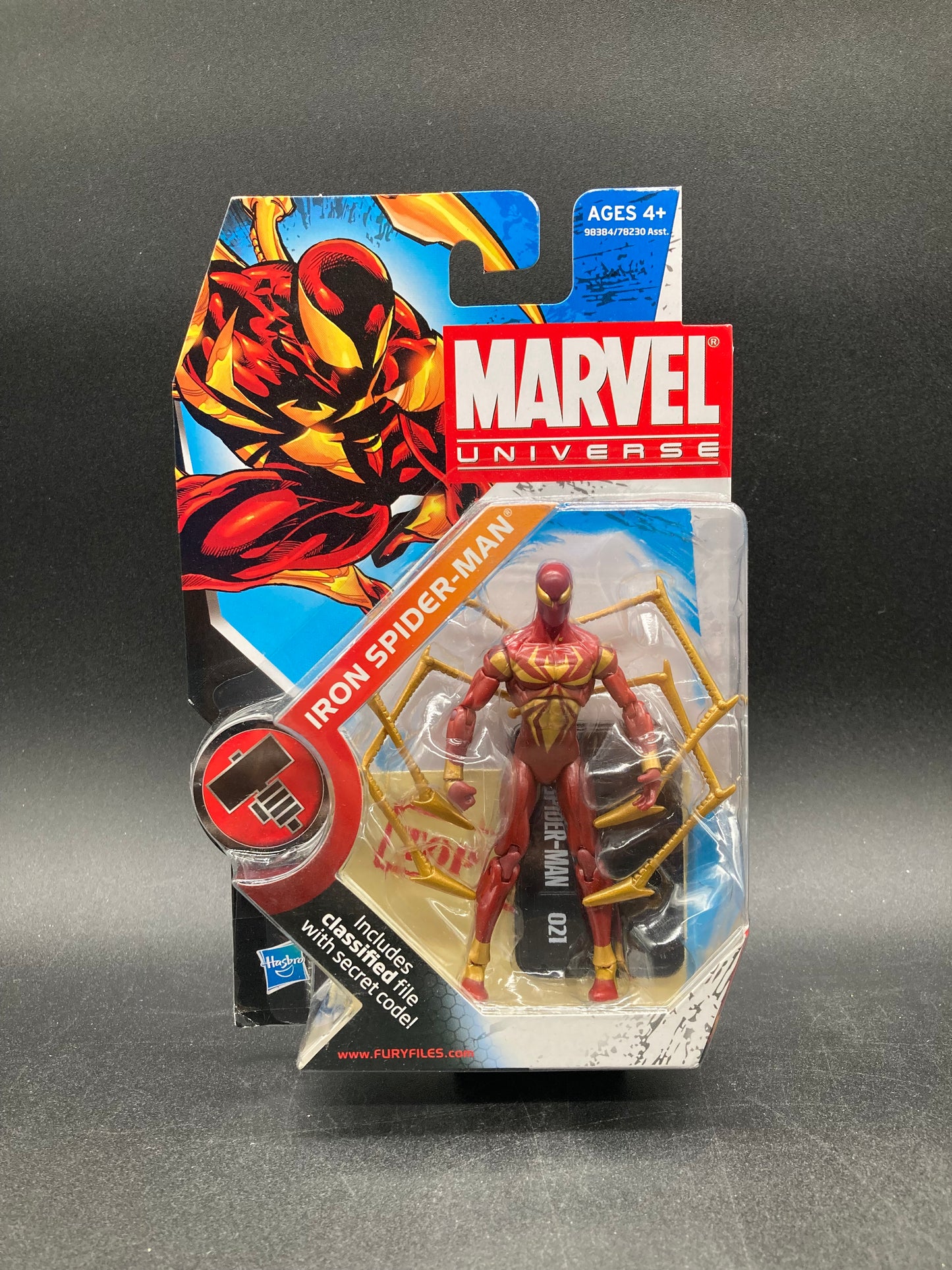 Iron Spider-Man Marvel Universe 3.75 in. Action Figure Hasbro 2009