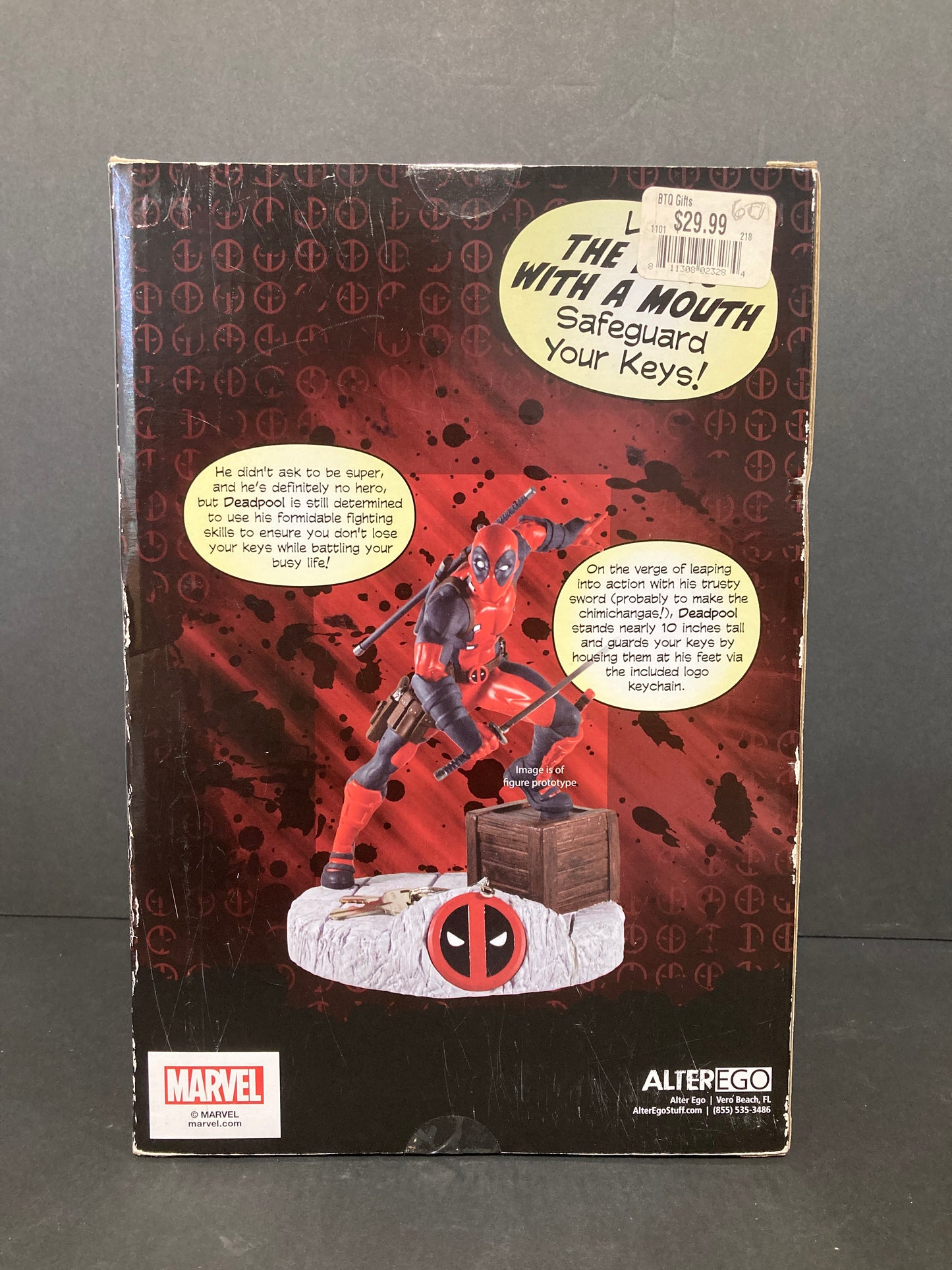 Deadpool Marvel Alter Ego FYE Exclusive Statue & Logo Keychain Set