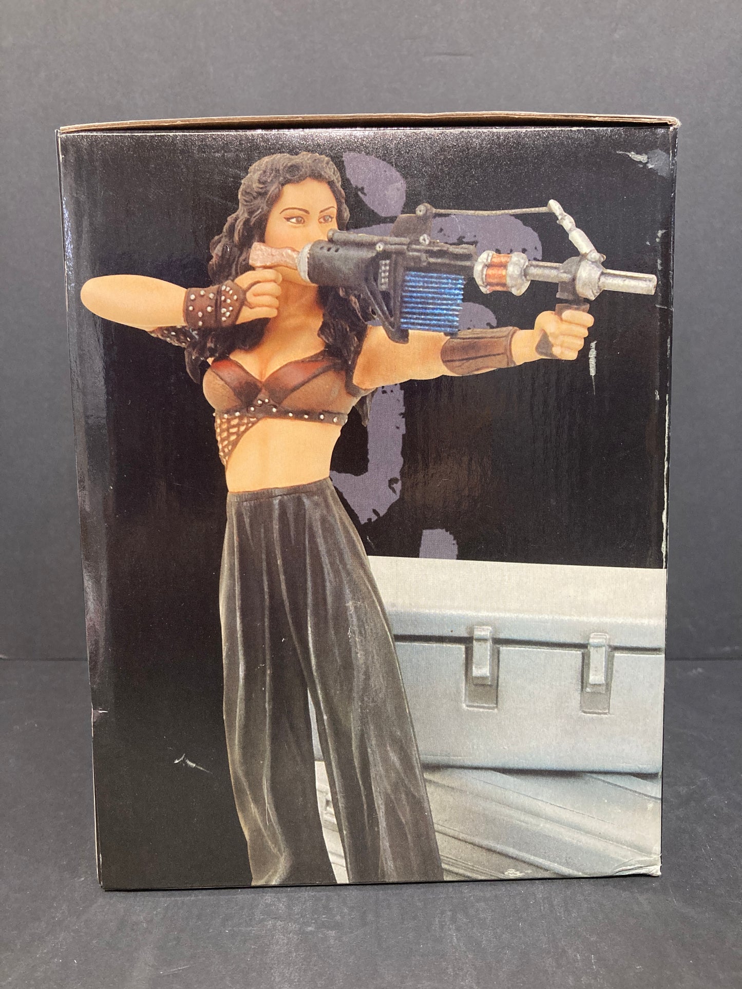 Inara Strikes Diamond Select Firefly Serenity Limited 531/1000 Statue 2007