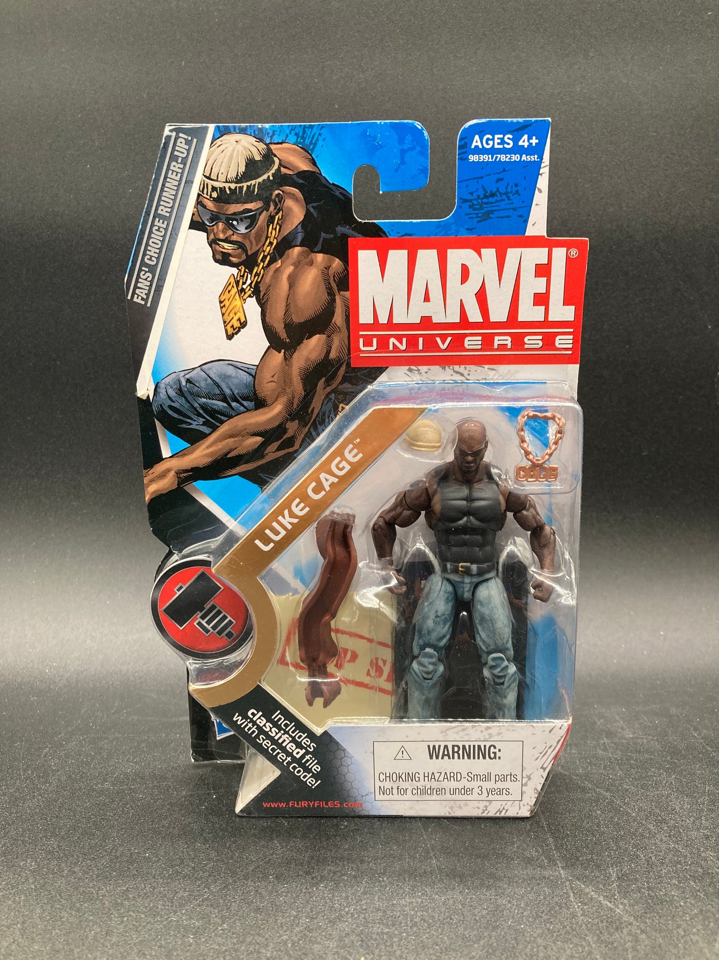 Luke Cage Marvel Universe 3.75 in. Action Figure Hasbro 2009
