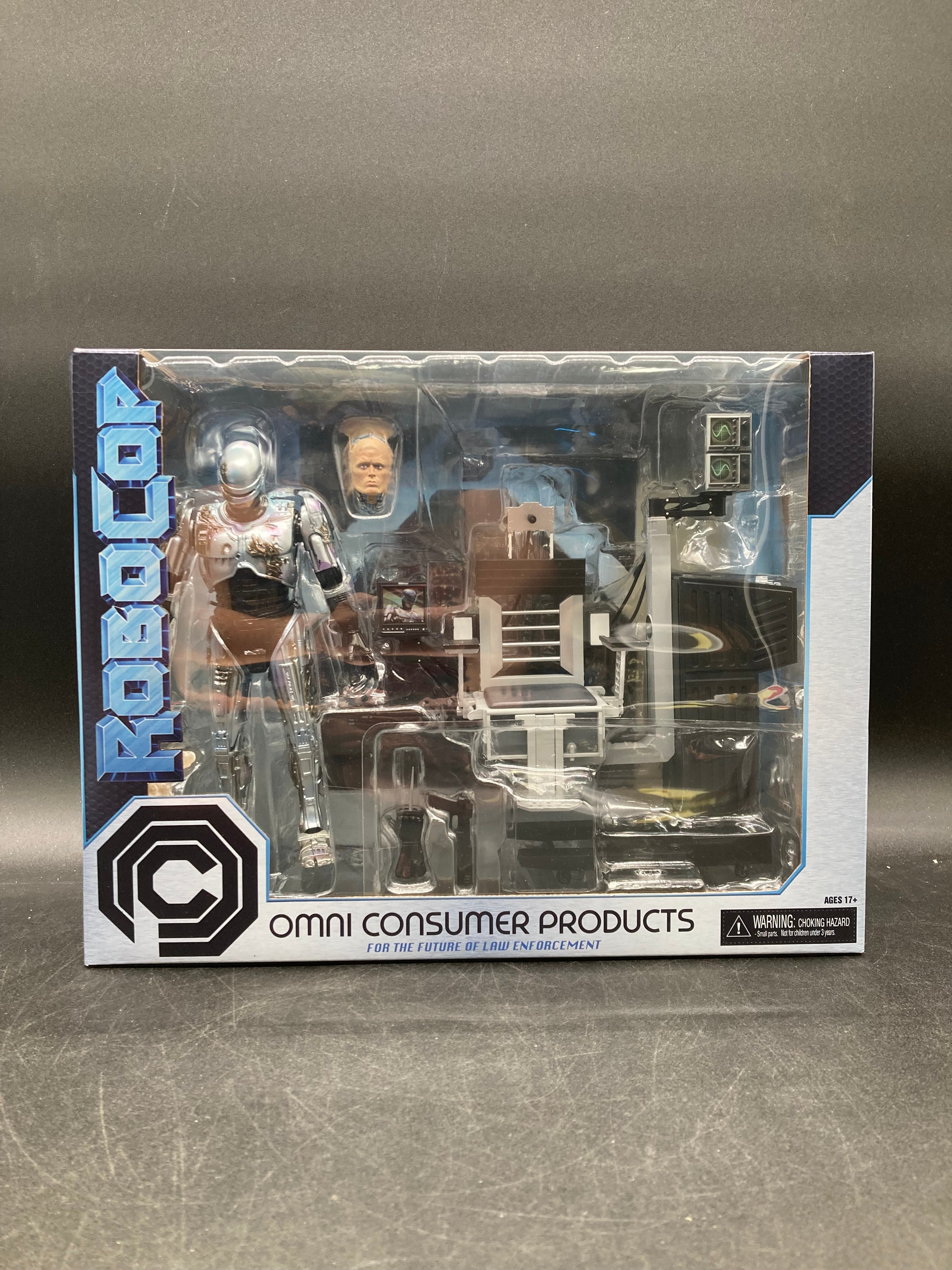 Ultimate Battle Damaged RoboCop with Chair NECA Figure 2021