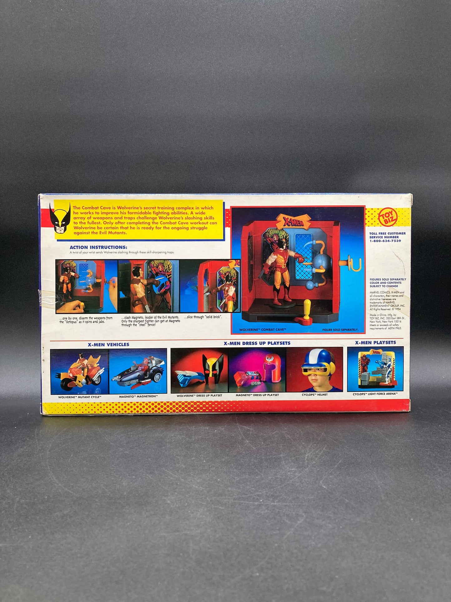 Wolverine Combat Cave Toybiz X-Men Figure Danger Room Playset 1994