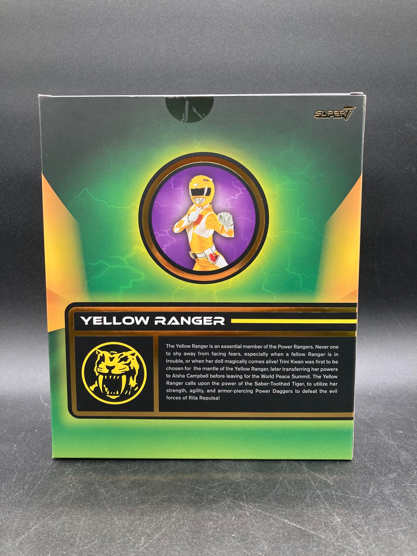 "Yellow Ranger" Might Morphin Power Rangers 7 in. Action Figure Ultimates! Super7
