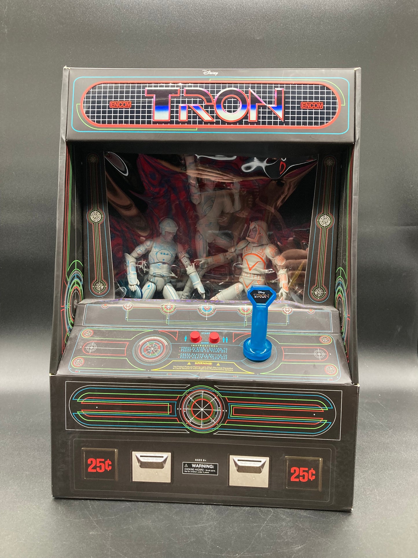 TRON Diamond Select Toys Gentle Giant Disney Exclusive Collector’s Arcade Figure Set 2021