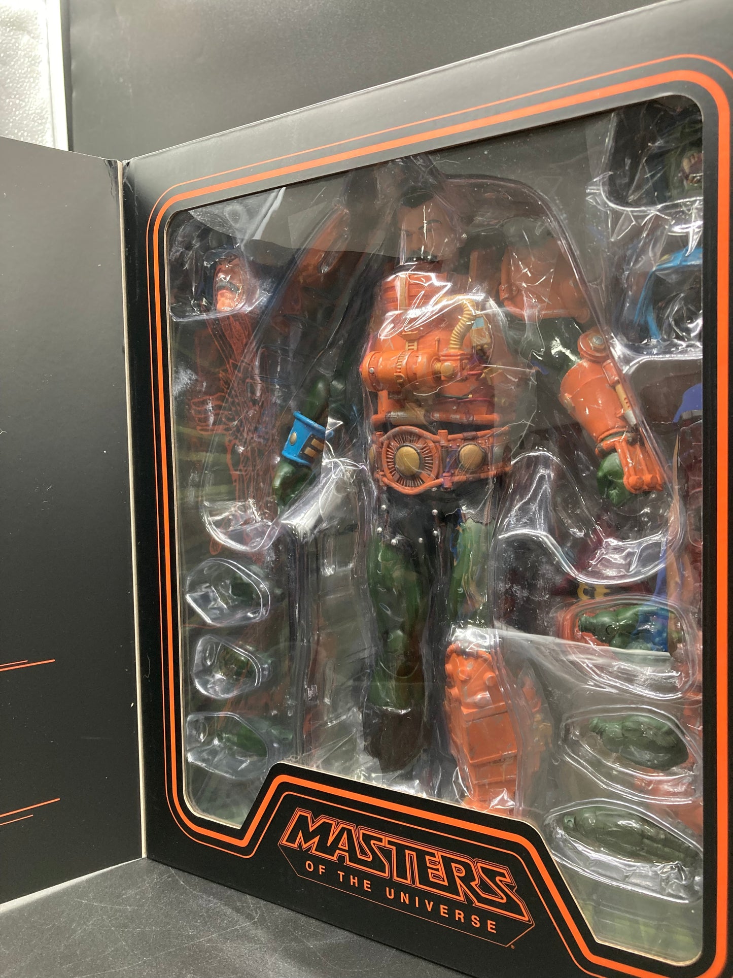 Man-At-Arms MONDO Exclusive MOTU 1/6 Scale Figure