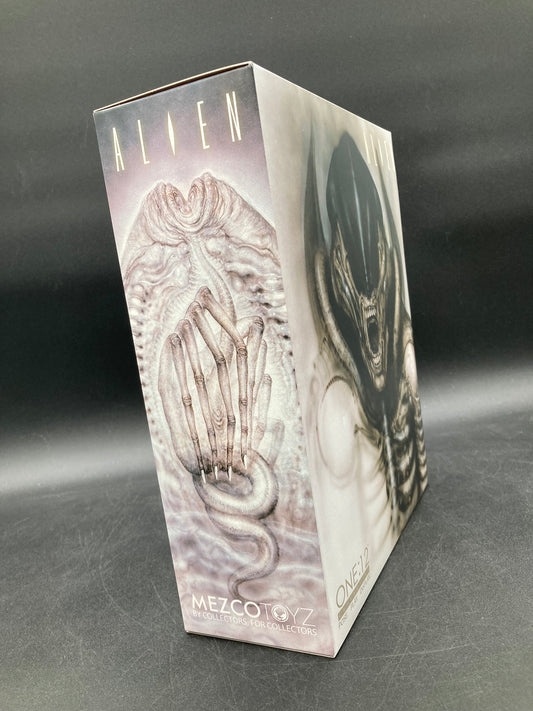 Alien One:12 Xenomorph Concept Edition Exclusive Figure