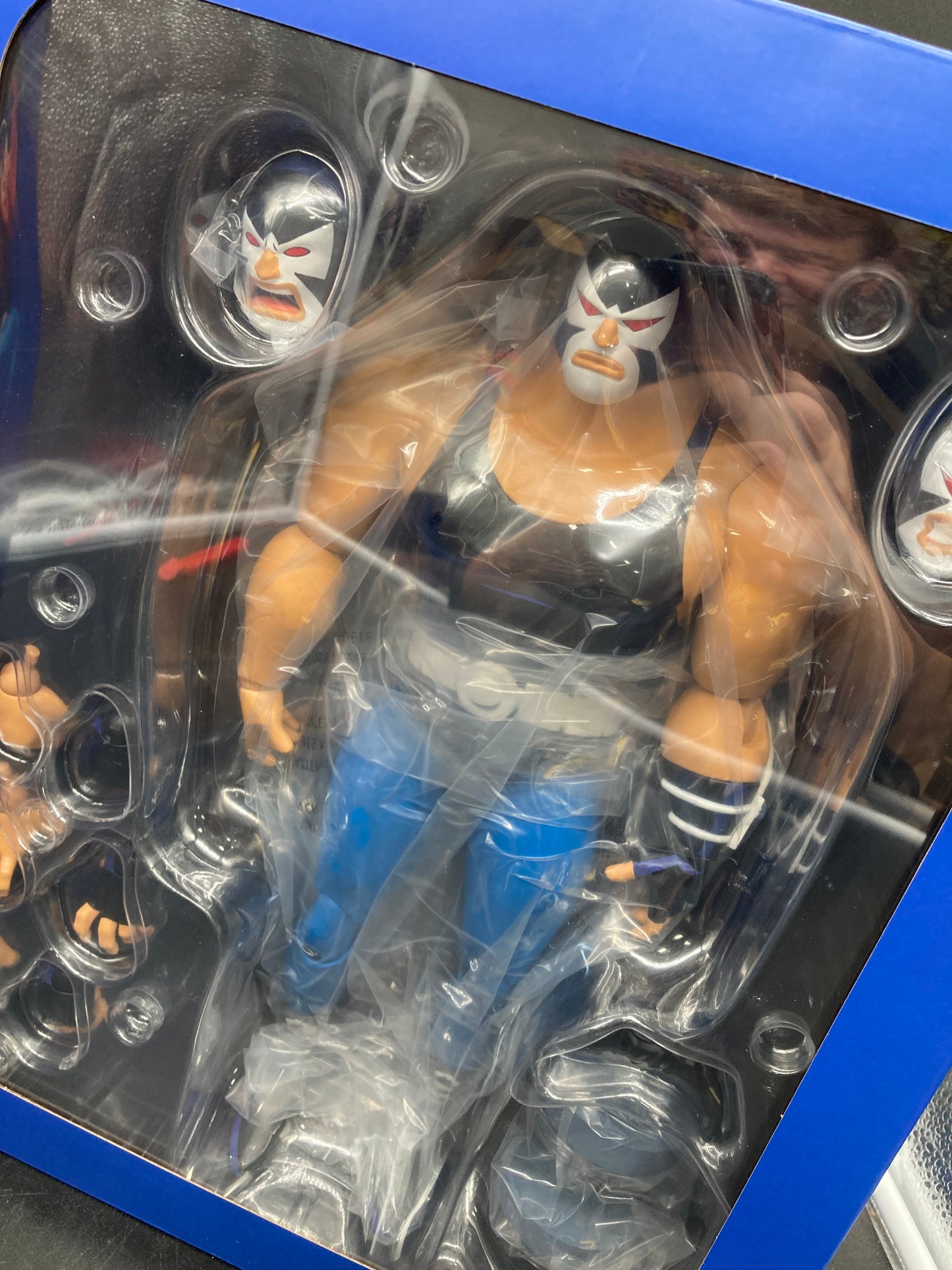 Bane MONDO Batman: The Animated Series 1/6 Scale Figure