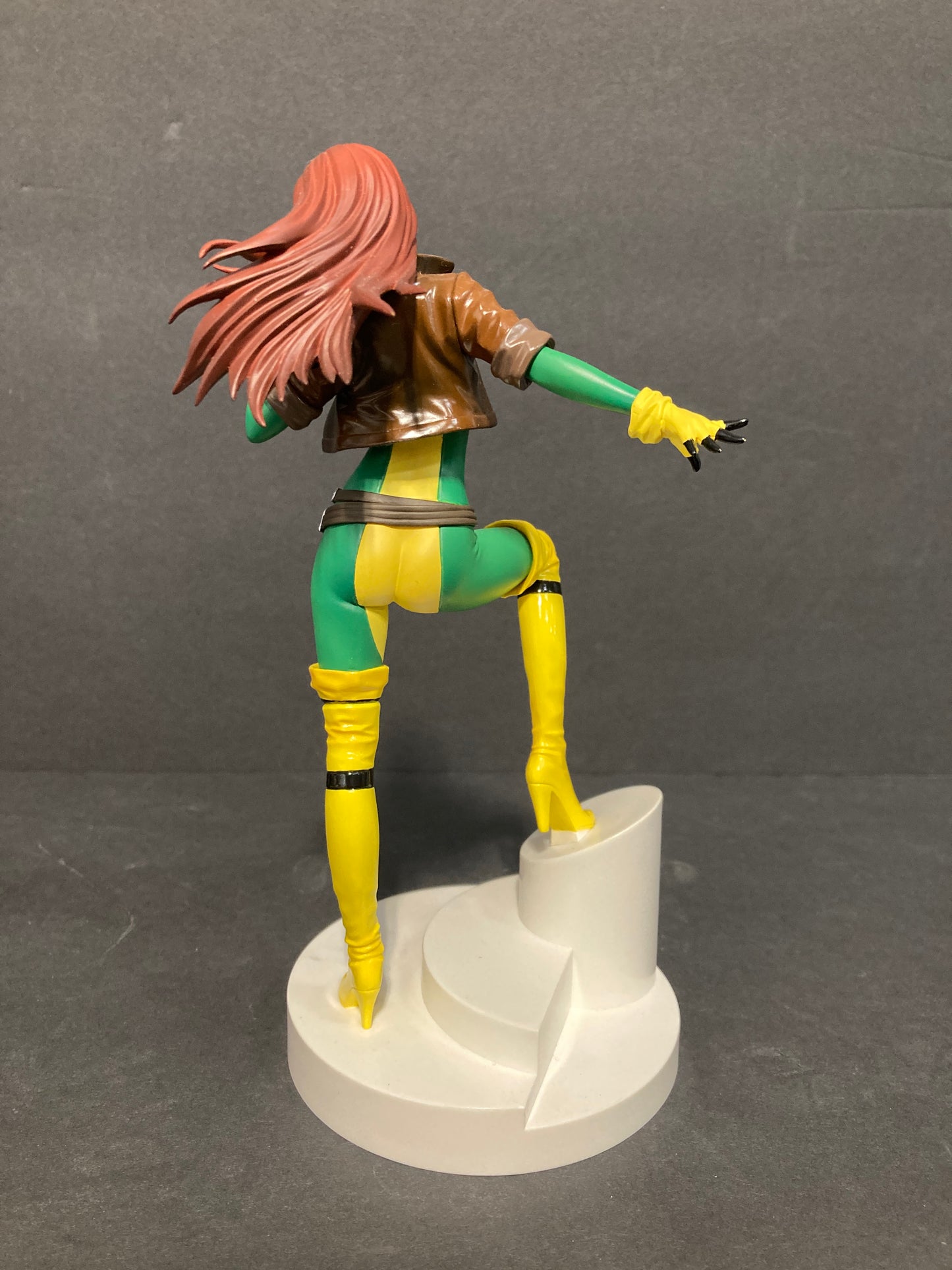 Rogue Kotobukiya Bishoujo Statue (Open)