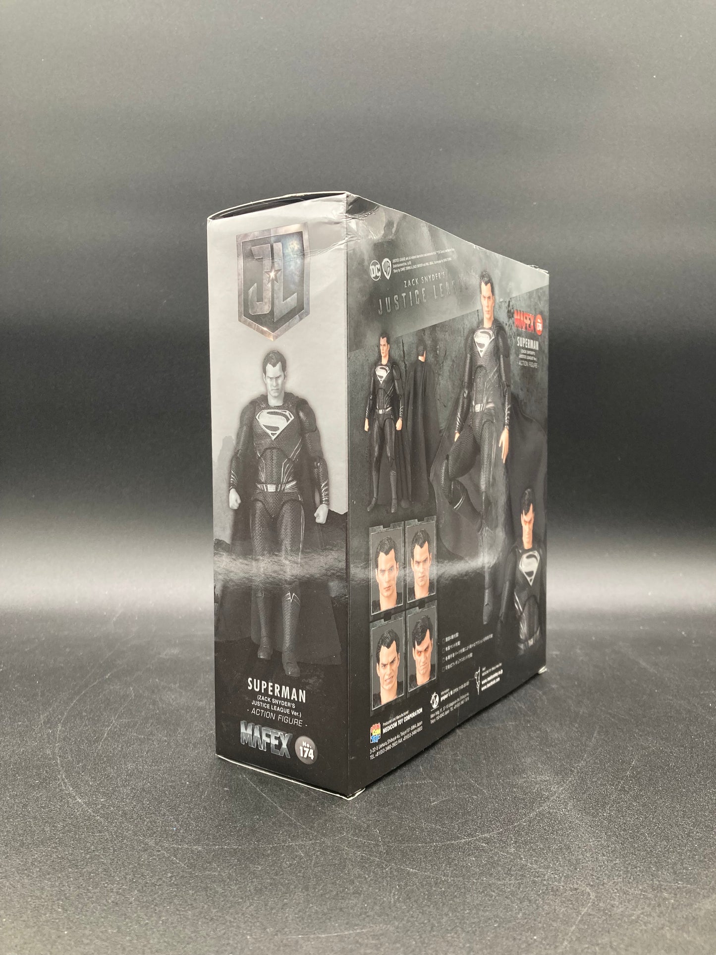 Zack Snyder’s Superman MAFEX Medicom Figure