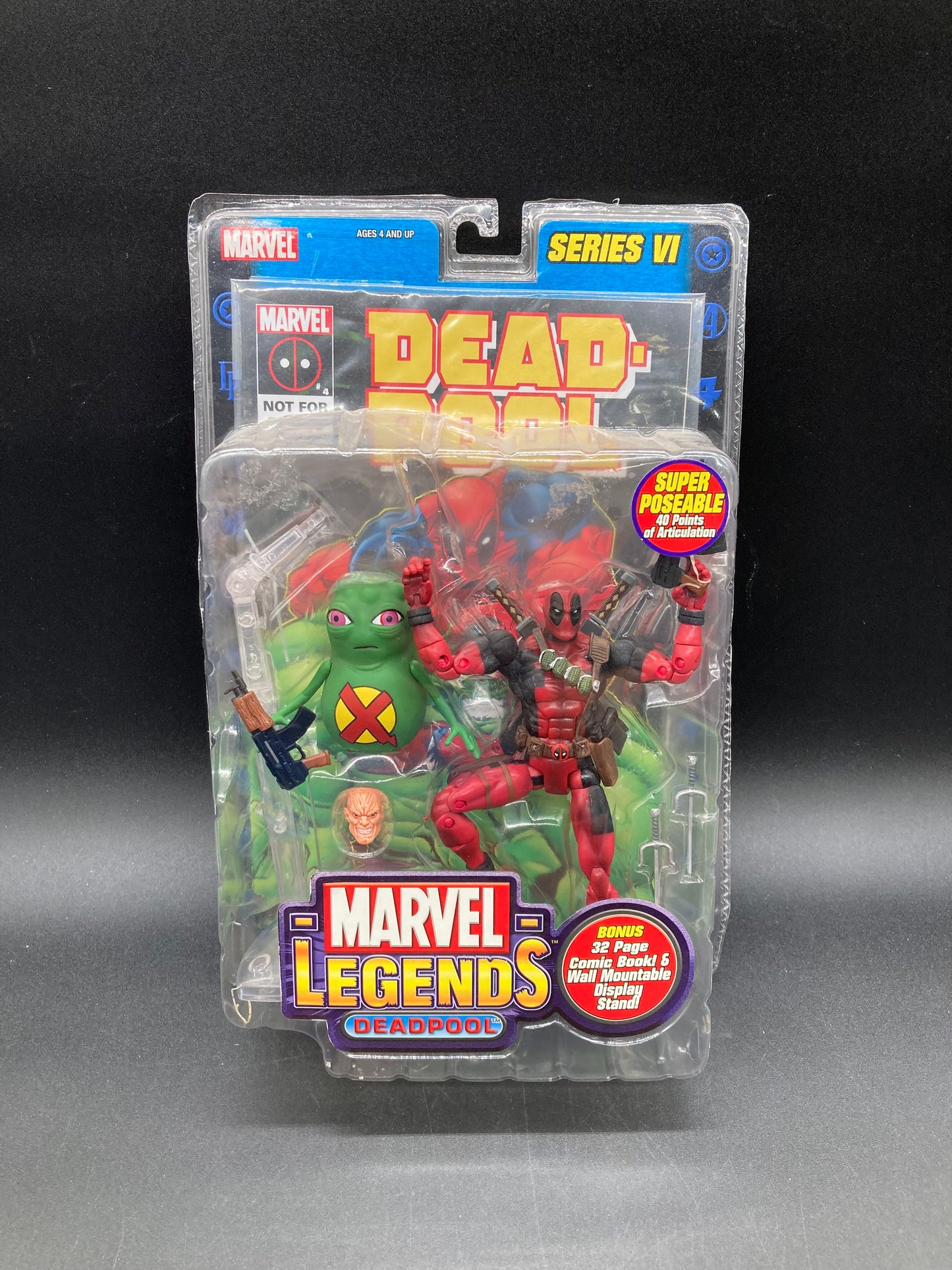 Deadpool Marvel Legends Series 6 Action Figure Toybiz 2004