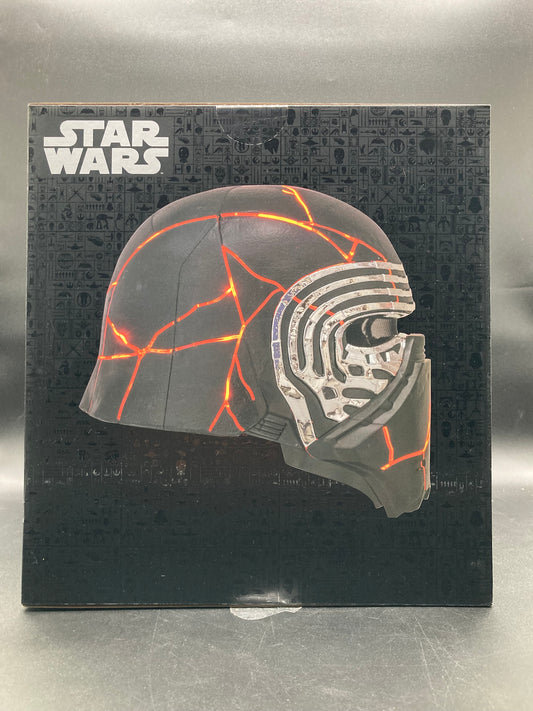 Kylo Ren Reforged Helmet Star Wars Galaxy's Edge Exclusive Disney Hasbro