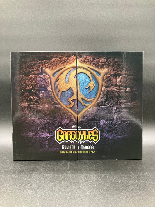 Goliath & Demona Gargoyles Ultimate Action Figure Set Disney NECA 2024 (Damaged Box)