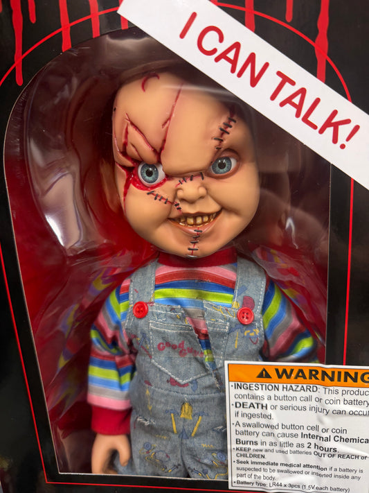 Chucky Child's Play MDS Mega Scale 15 in. Talking Action Figure Mezco Toyz