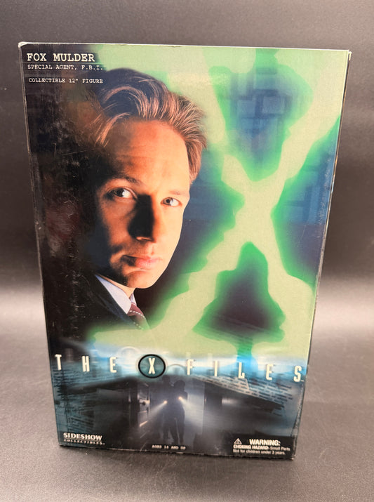 Fox Mulder SideShow Collectibles 12” X-Files Collectible Figure 2005 (opened)