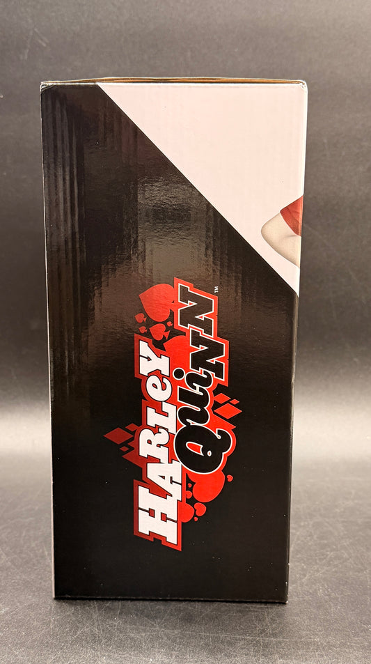 Harley Quinn Red White and Black 1/10 Scale Resin Statue (Jenny Frison) DC Direct McFarlane Toys