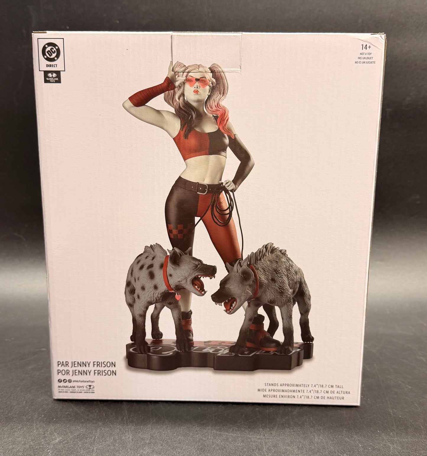 Harley Quinn: Red, White and Black by Jenny Frison 1:10 Scale Resin Statue DC Direct McFarlane Toys