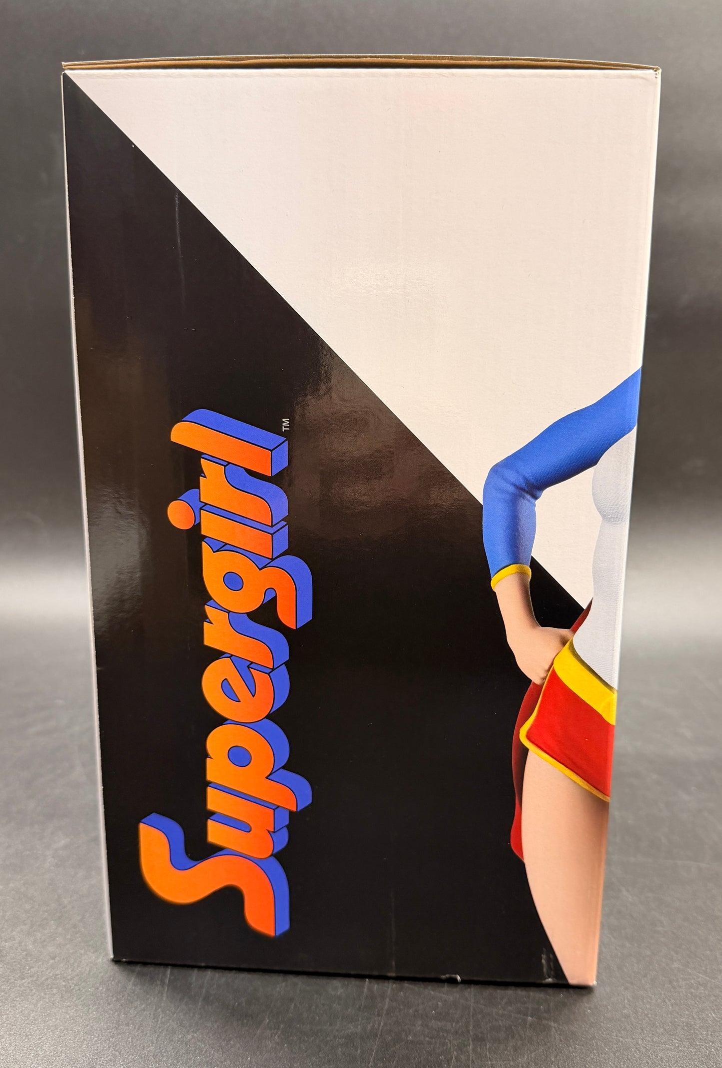 McFarlane Toys DC Direct Supergirl by J. Scott Campbell (DC Cover Girls) 1:8 Scale Resin Statue