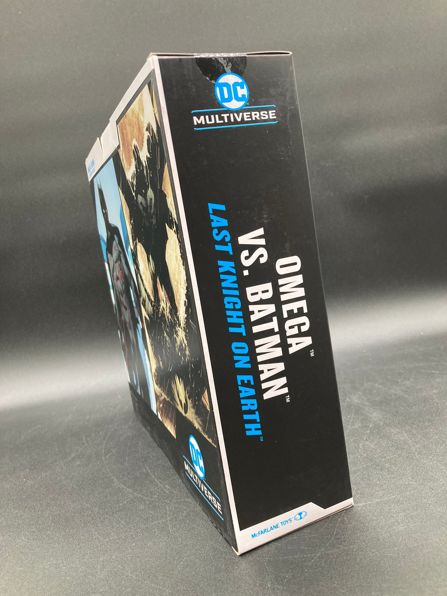 Omega VS Batman McFarlane DC Multiverse Last Knight On Earth Gold Label Figure Set 2023