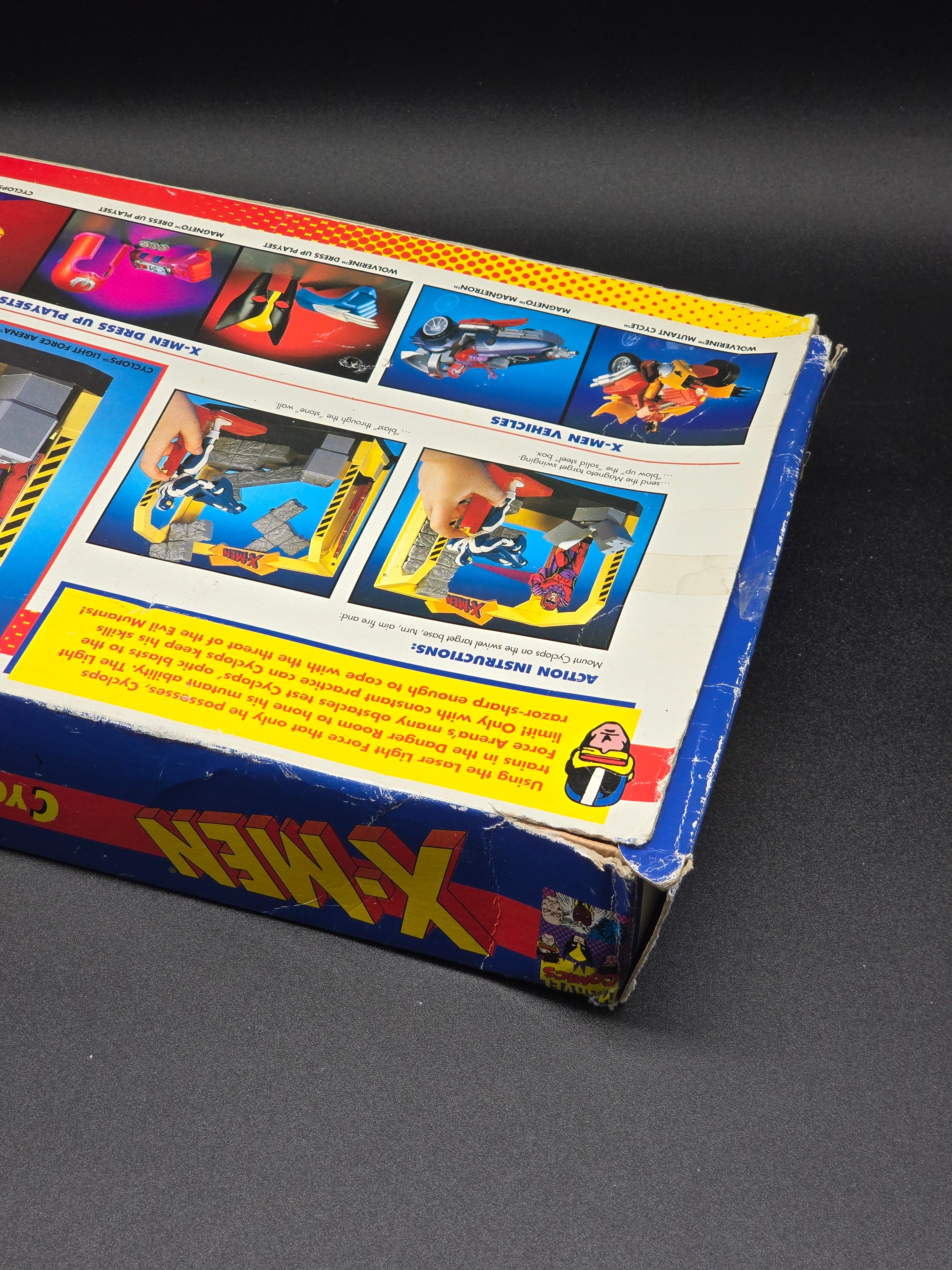 【シャドーボックス】スパイダーマン、ライオン・キング、ロック・オブ・エイジズ Cyclops Light Force Arena X-Men Danger Room Playset 1994 Toybiz