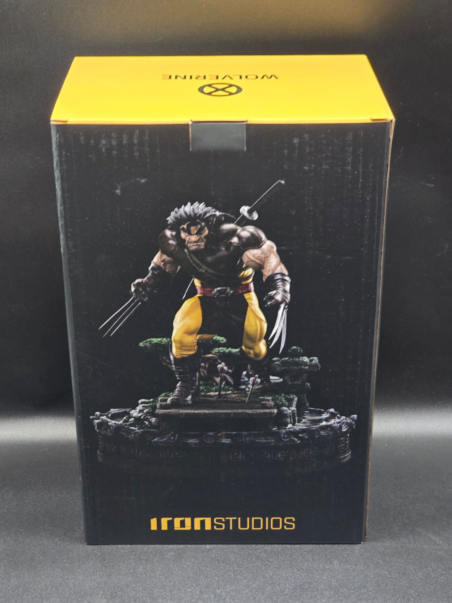 Wolverine Unleashed Deluxe 1/10 scale Iron Studios Statue Marvel