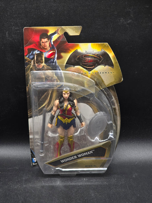 Wonder Woman Batman vs Superman movie DC Comics 2015 (open)