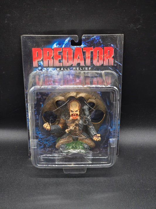 Predator Unmasked Wall Relief X-Plus Sota Toys 2004