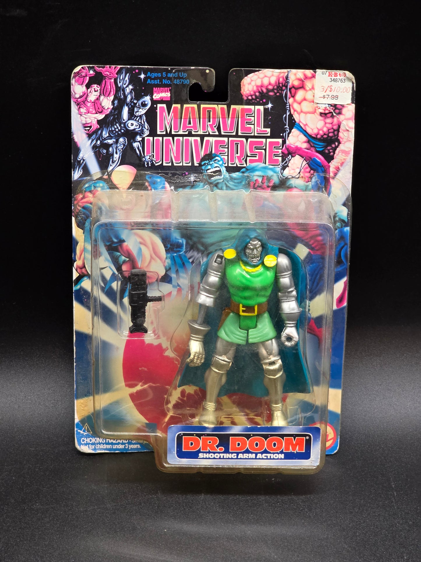 Dr. Doom Marvel Universe 1997 Toybiz