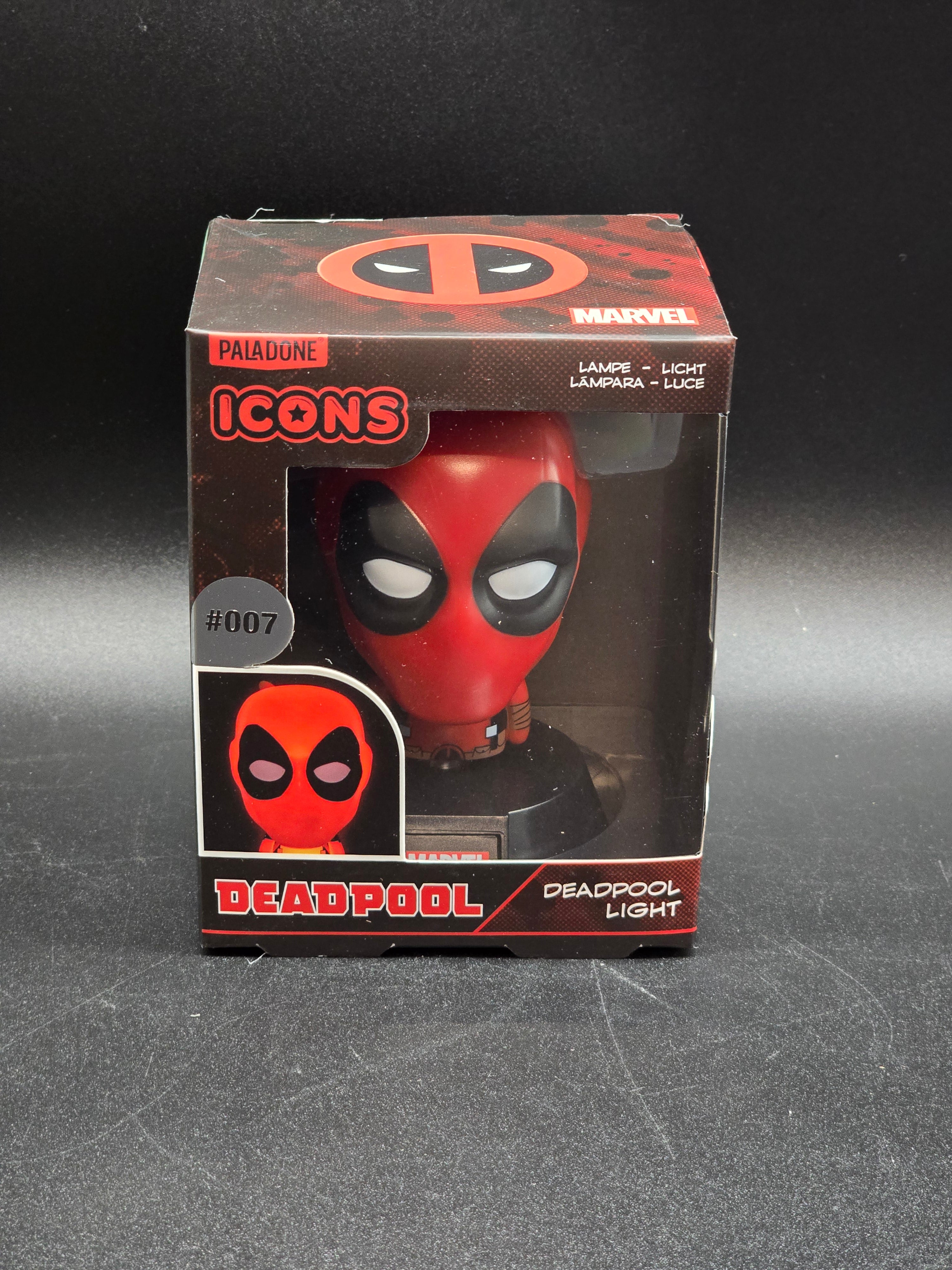 Deadpool Icon Light