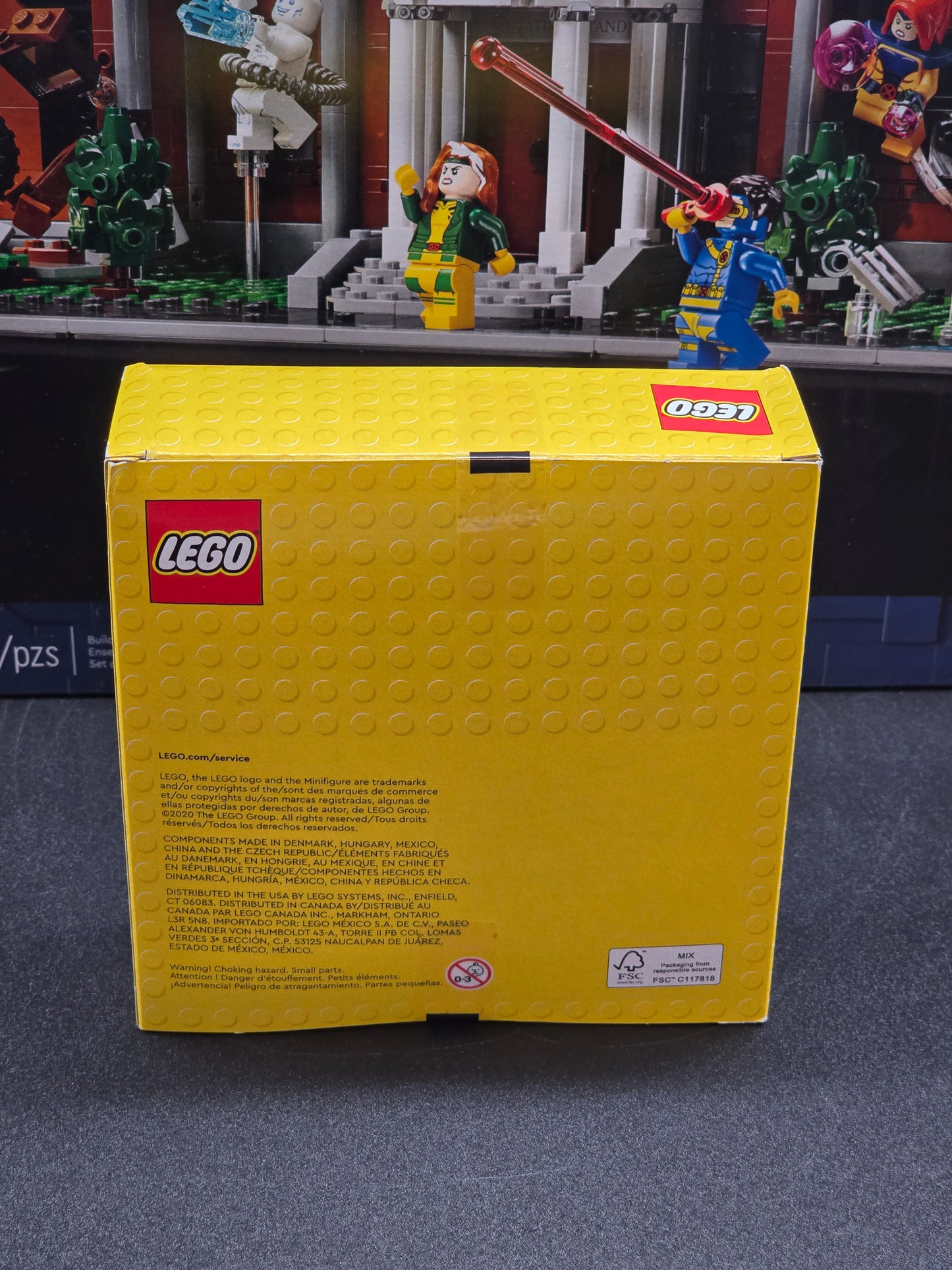 X-Men: The X-Mansion Lego set 76294 and Cerebro set 5009015