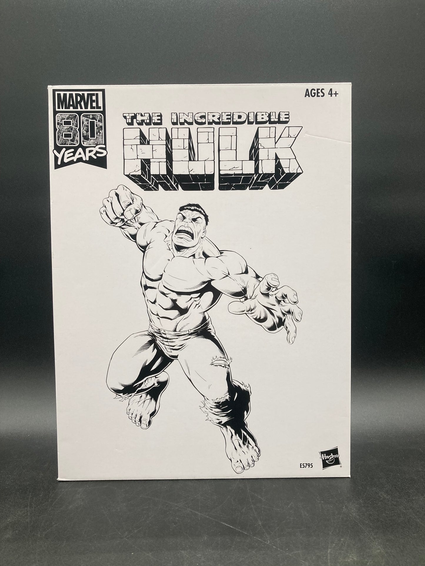 Incredible Hulk Hasbro Marvel Legends 80 Years SDCC Exclusive Retro Carded Limited Edition Figure 2018