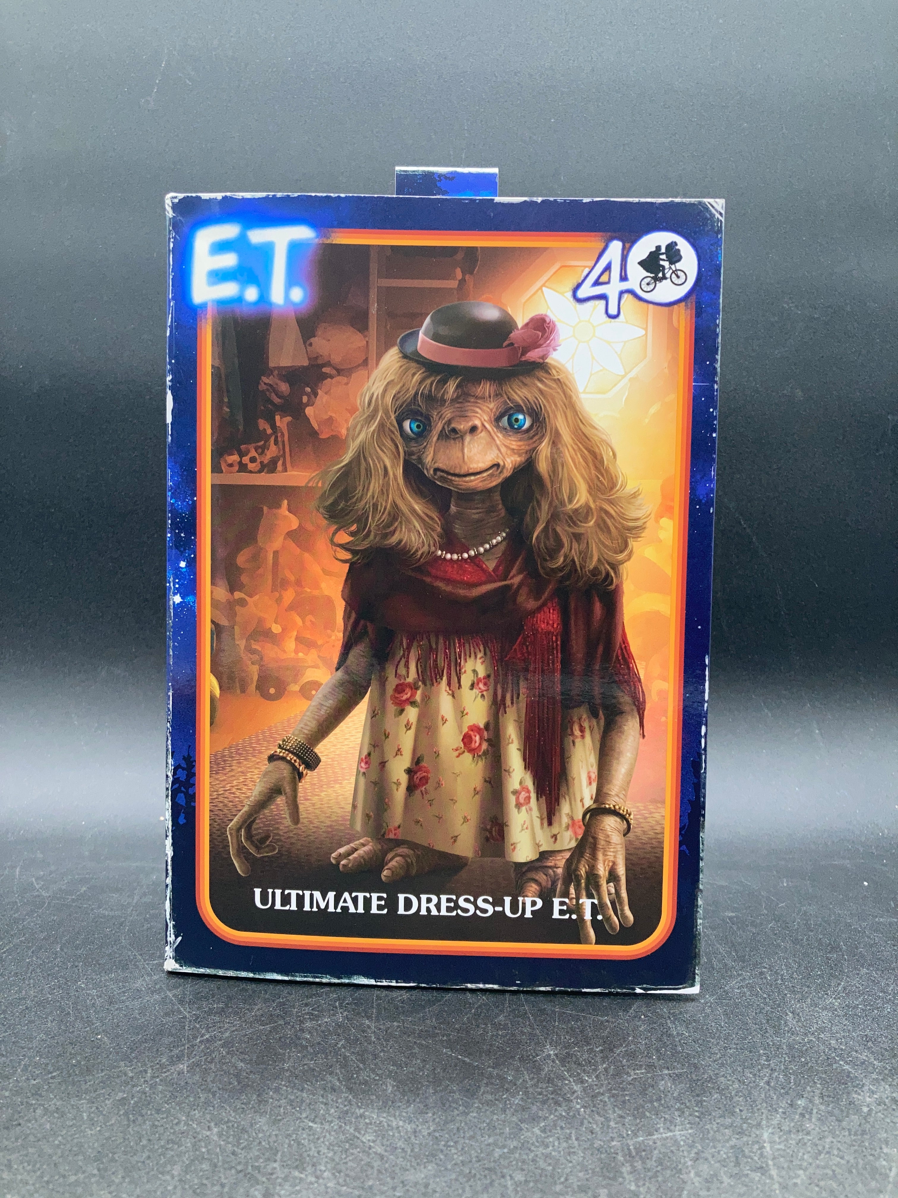 Ultimate Dress-Up E.T. NECA E.T. Extraterrestrial Figure