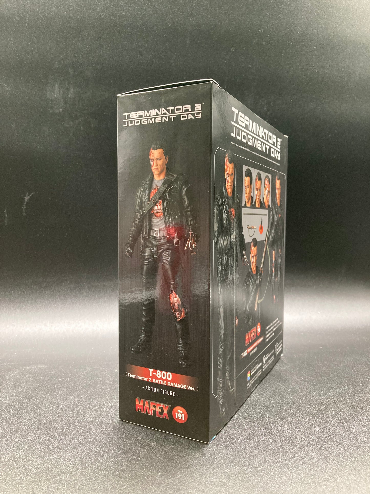 T-800 Battle Damaged Version Medicom Mafex Figure