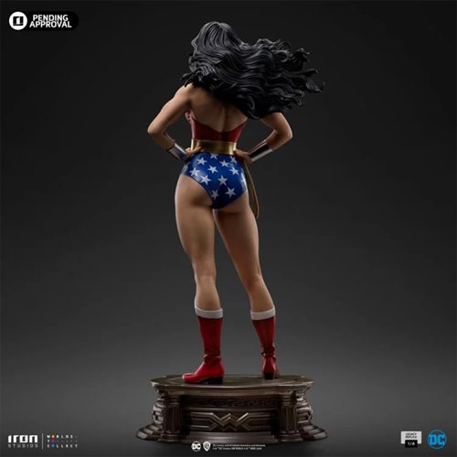 Wonder Woman DC Trinity 1:4 Scale Limited Edition Statue Iron Studios 2026