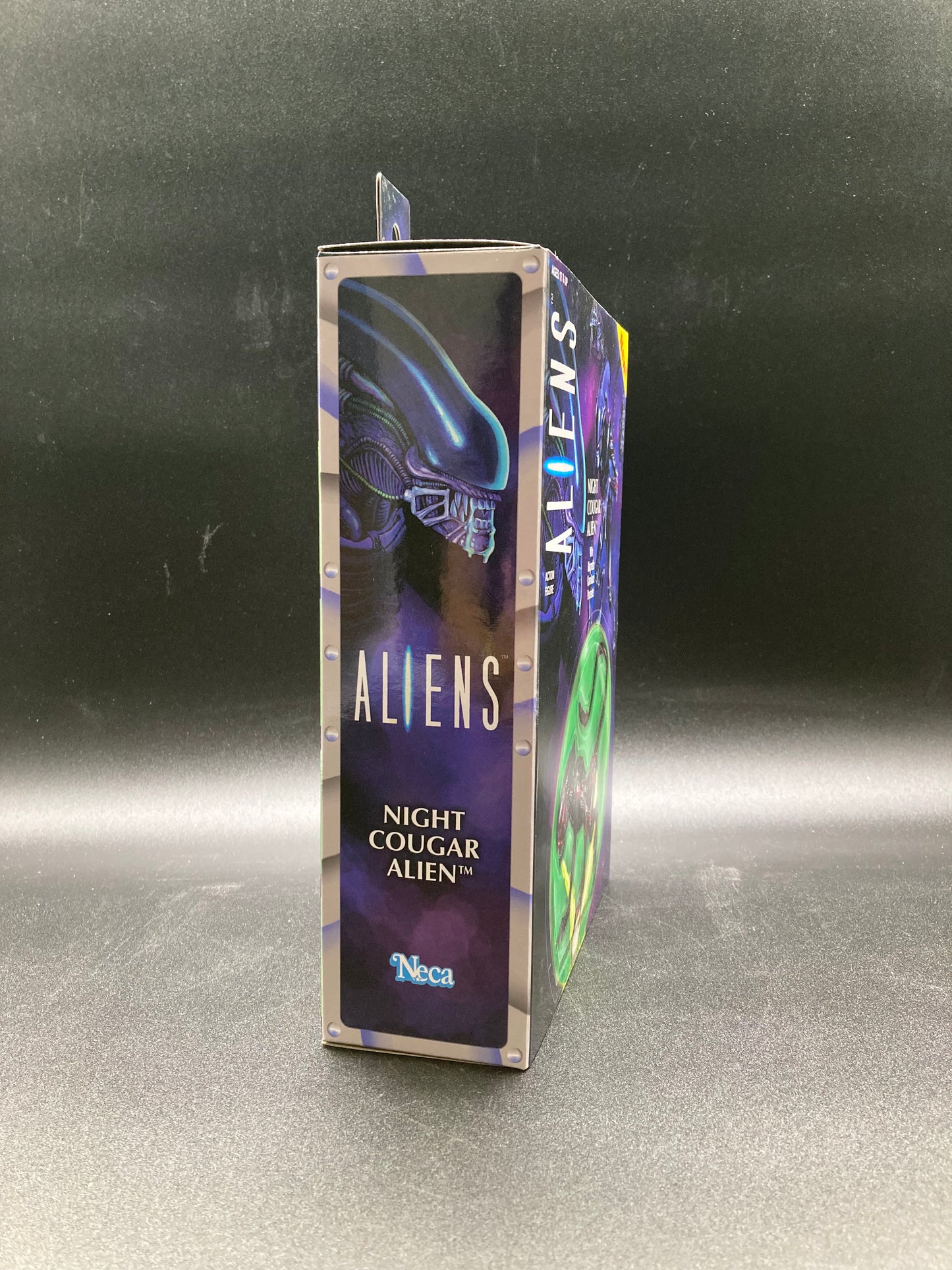 Night Cougar Alien NECA Kenner Tribute Aliens Figure