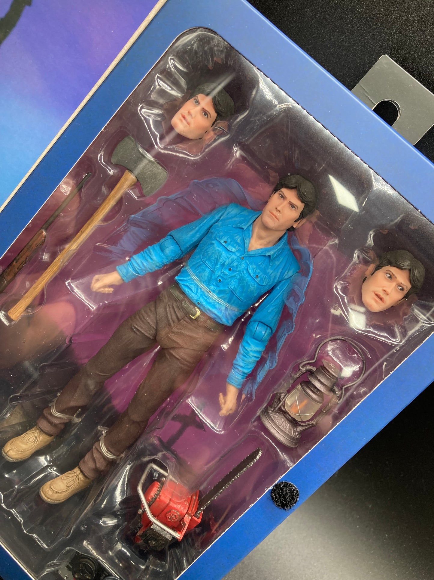 Ultimate Ash NECA The Evil Dead Figure 2021