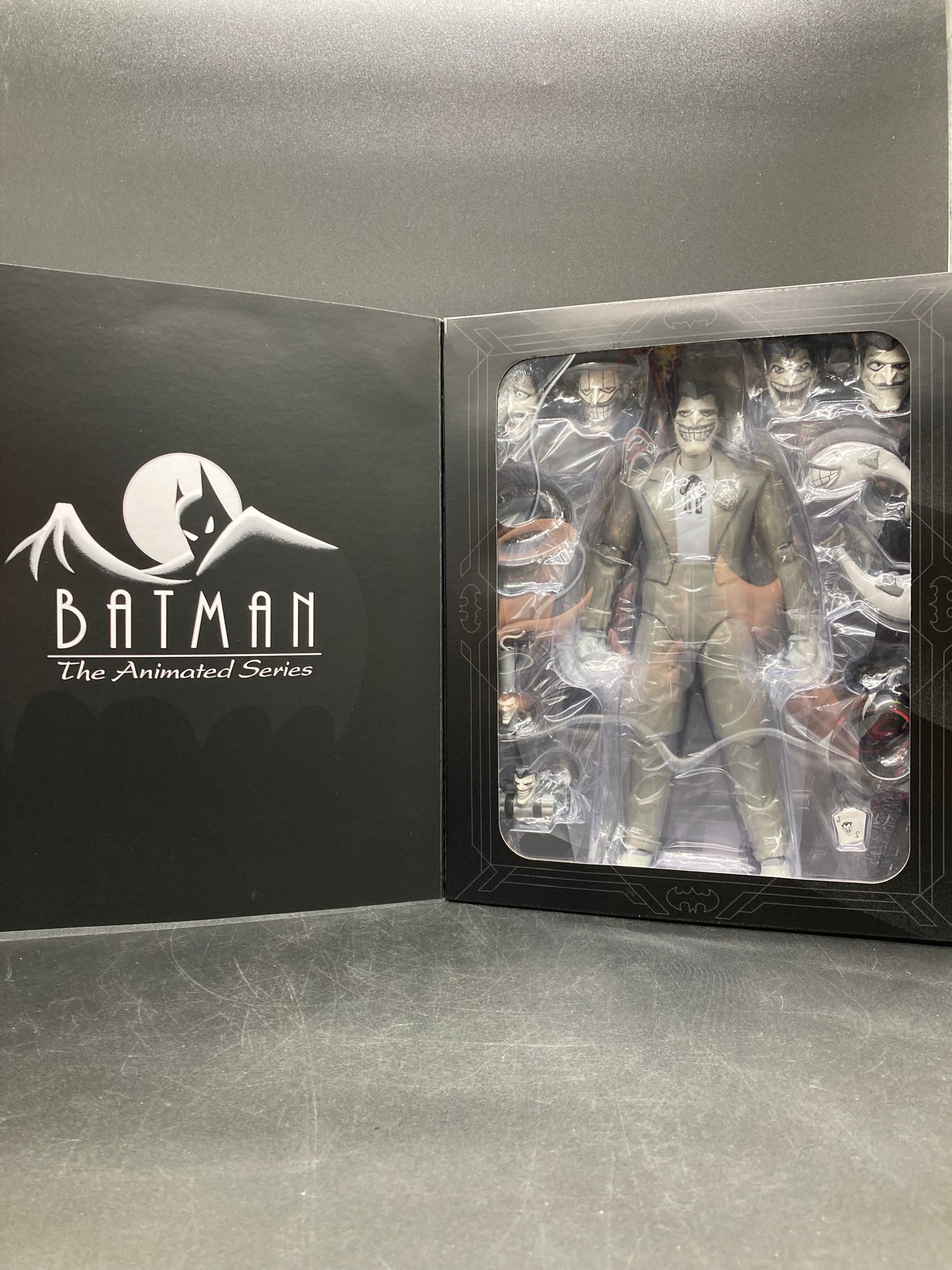The Joker (Noir Ver.) MONDO Batman: The Animated Series 1/6 Scale BBTS Exclusive Limited Edition Figure