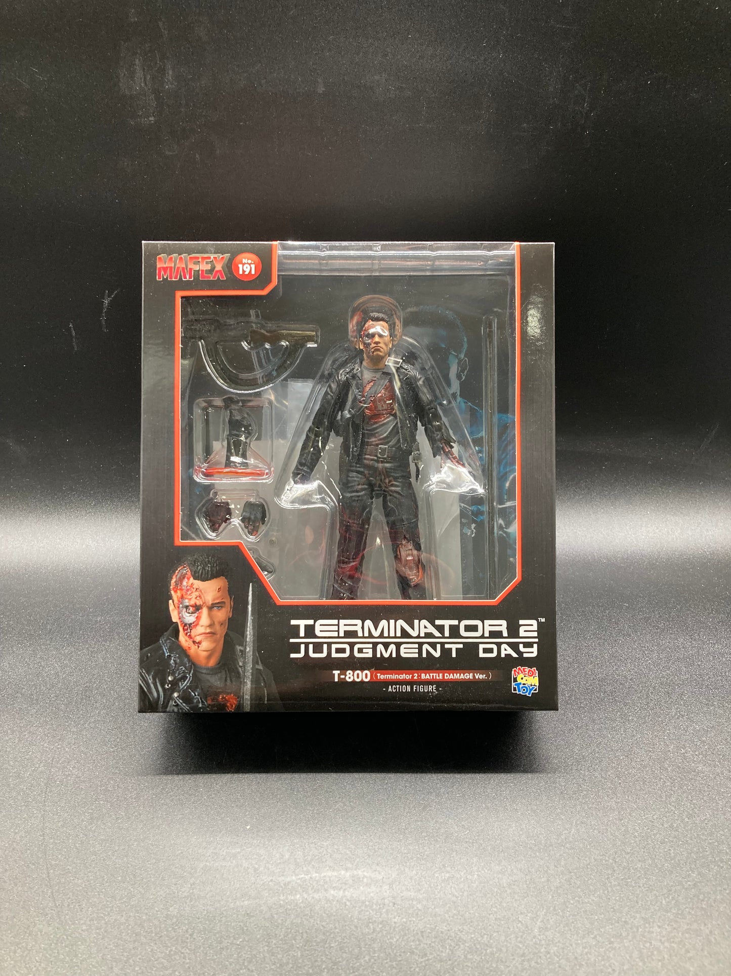 T-800 Battle Damaged Version Medicom Mafex Figure