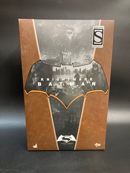 Knightmare Batman Hot Toys Sideshow Collectibles Exclusive Sixth Scale Action Figure (Open)