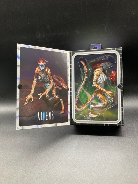 Panther Alien NECA Kenner Tribute Aliens Figure