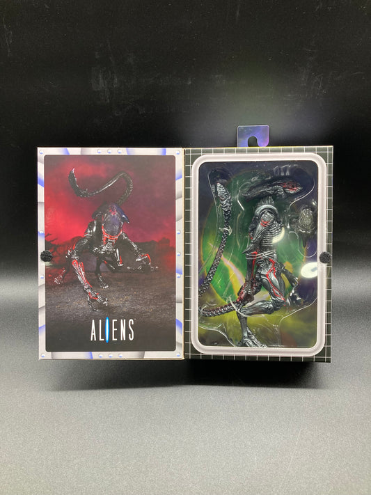 Night Cougar Alien NECA Kenner Tribute Aliens Figure