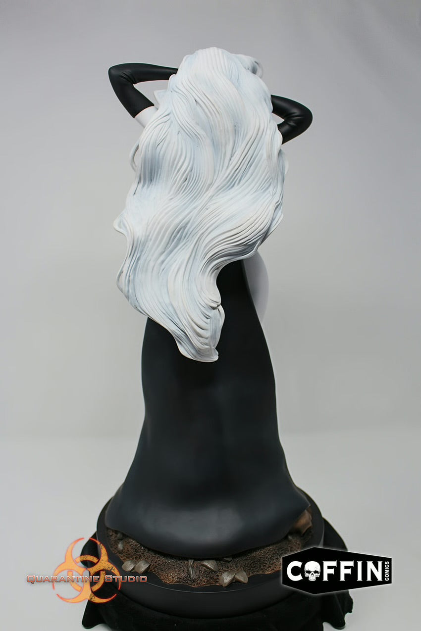 Lady Death “Reaper” Statue Sideshow Collectibles Coffin